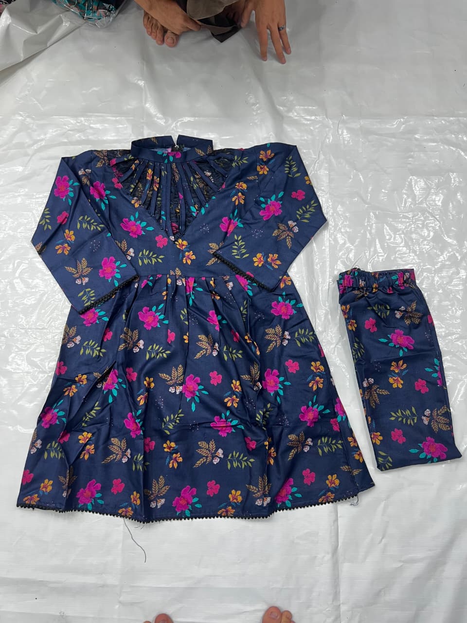 Premium Multi-Color Floral Printed Lawn 2-Piece Summer Suit for Women – Stylish Casual Wear